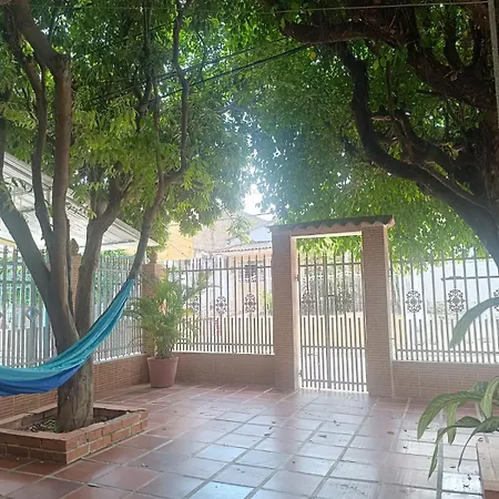 Casa Yamulemao Pensión *