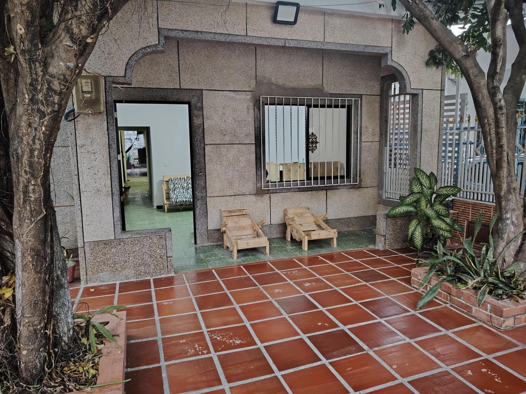 Casa Yamulemao Guest house *